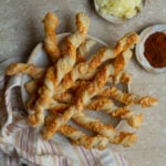 Easy & Quick Cheese Straws Recipe