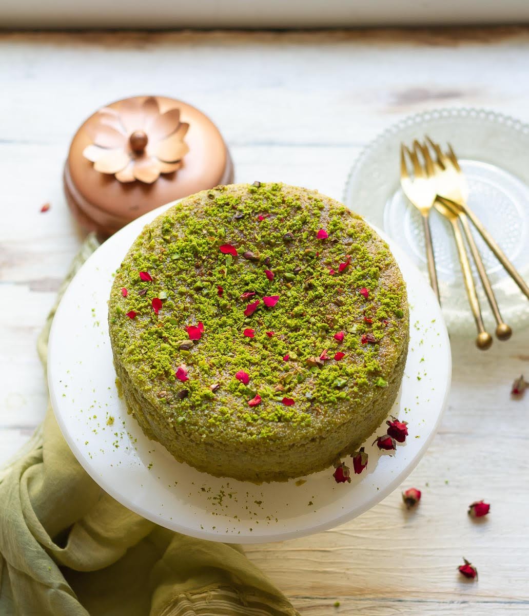 Pistachio Cake Recipe | Eggless Pistachio Cake