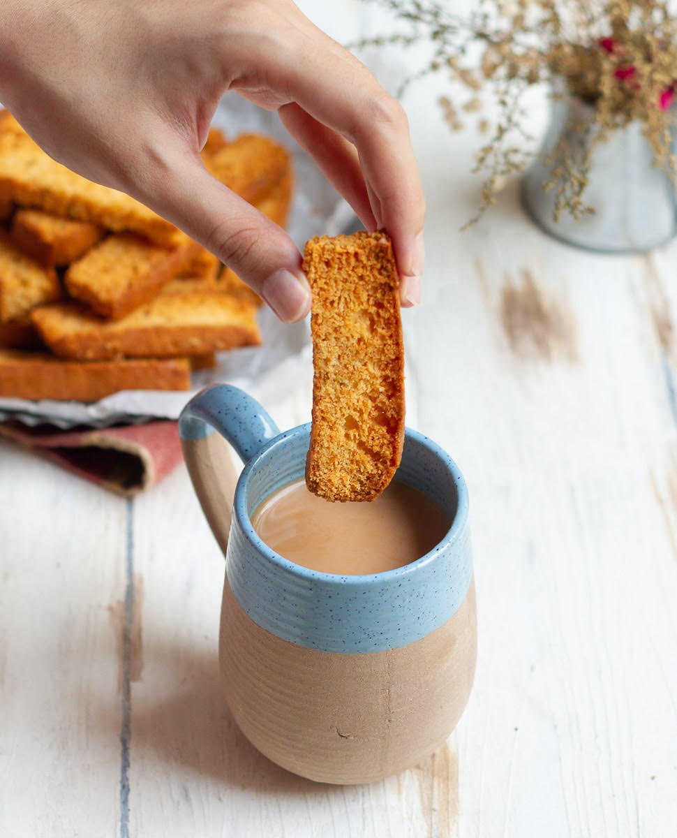 The Easiest Indian Cake Rusk ( Eggless)