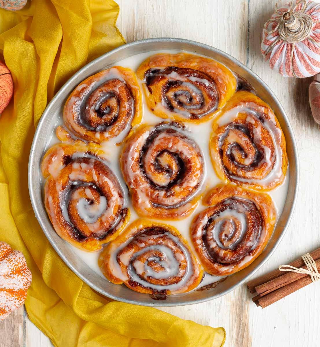 Easy Pumpkin Cinnamon Rolls Recipe