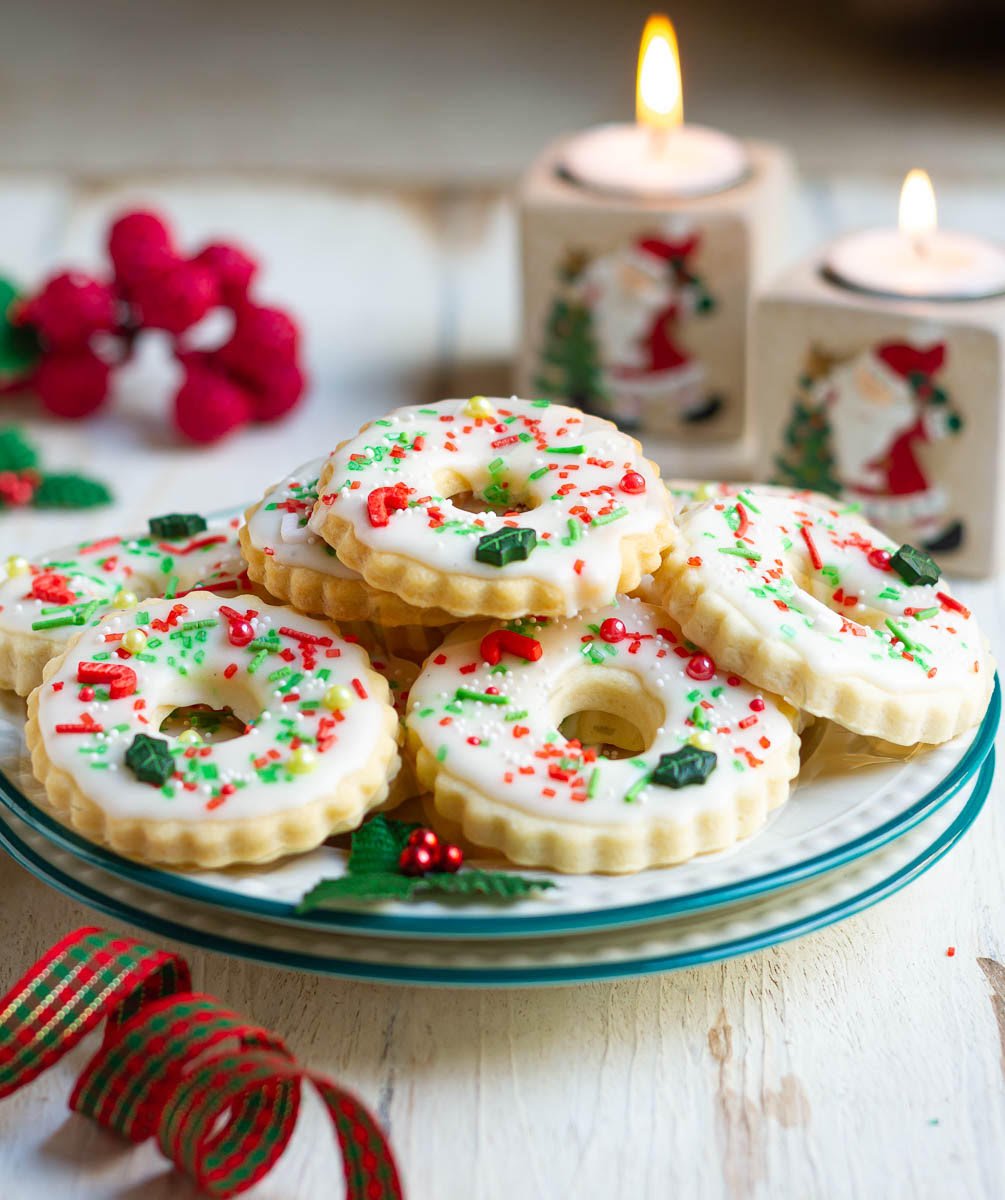 Easy Christmas Wreath Sugar Cookies