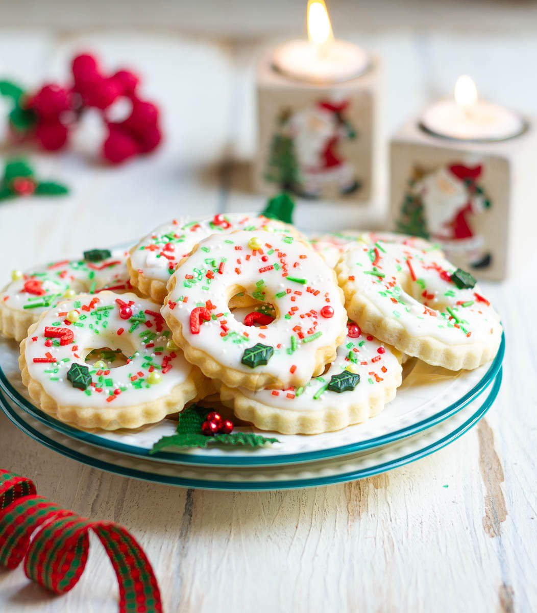 Easy Christmas Wreath Sugar Cookies