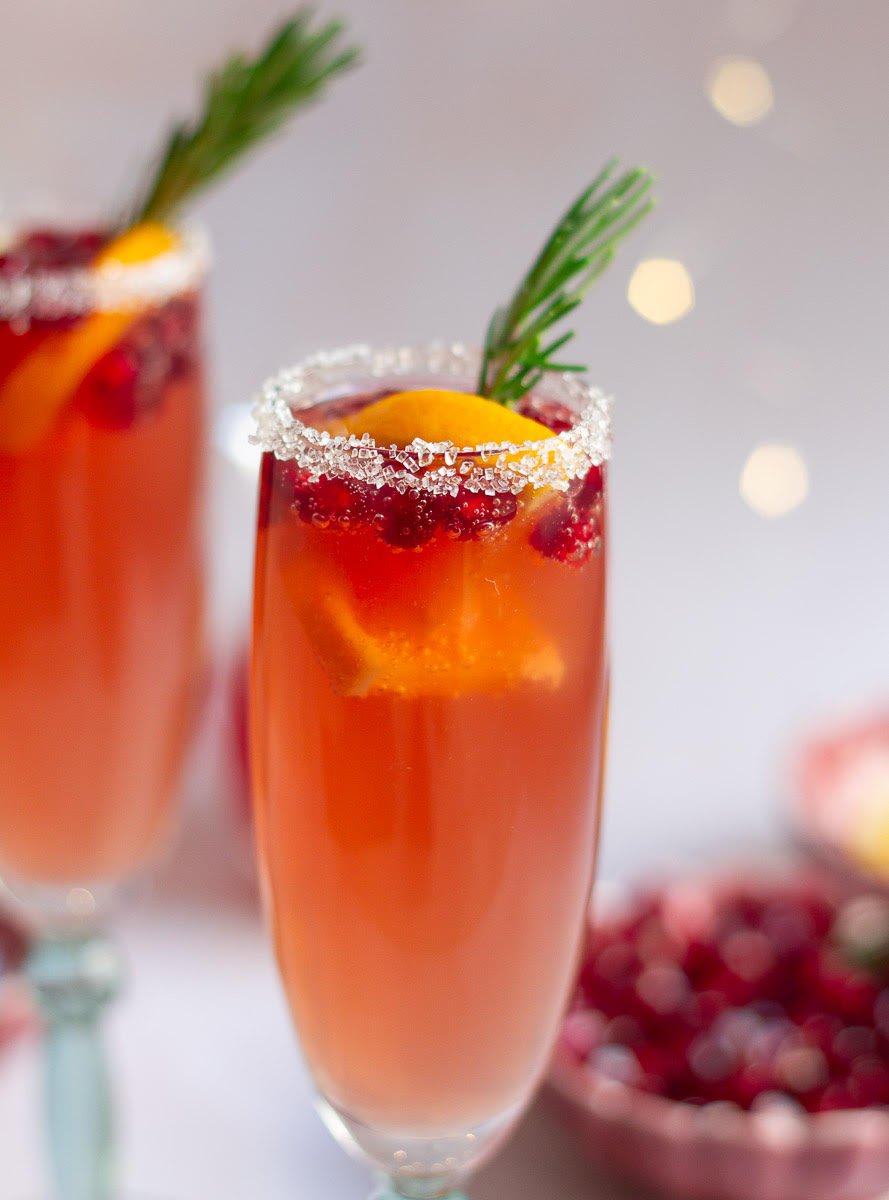 Pomegranate Mimosa: Sparkling Wine Cocktail