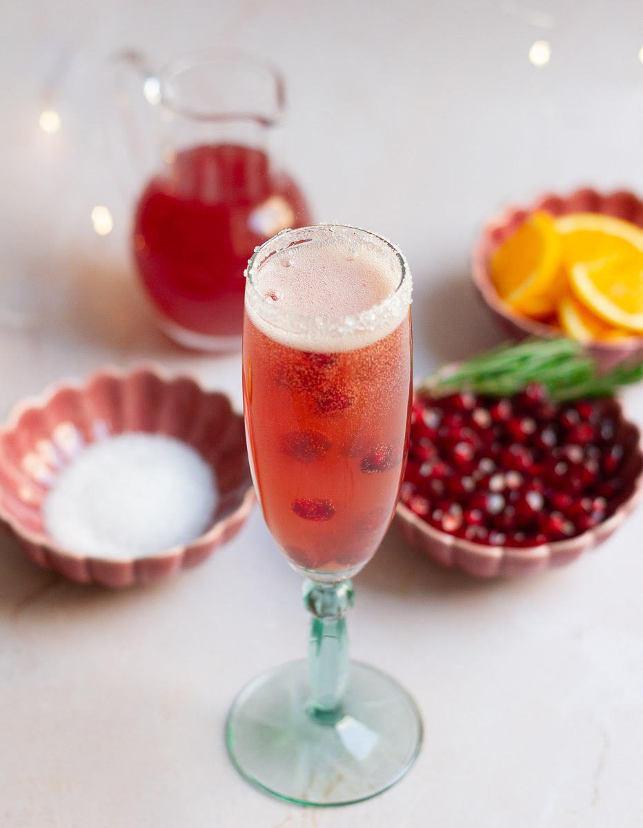 Pomegranate Mimosa: Sparkling Wine Cocktail