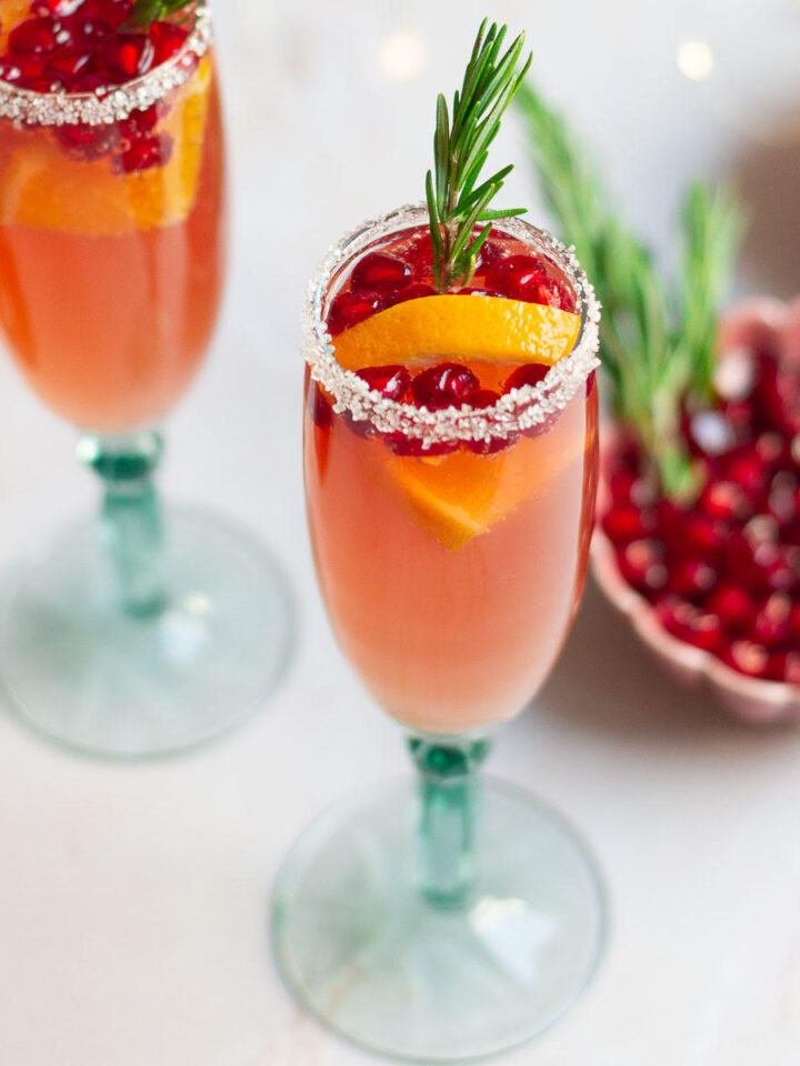 Pomegranate Mimosa: Sparkling Wine Cocktail