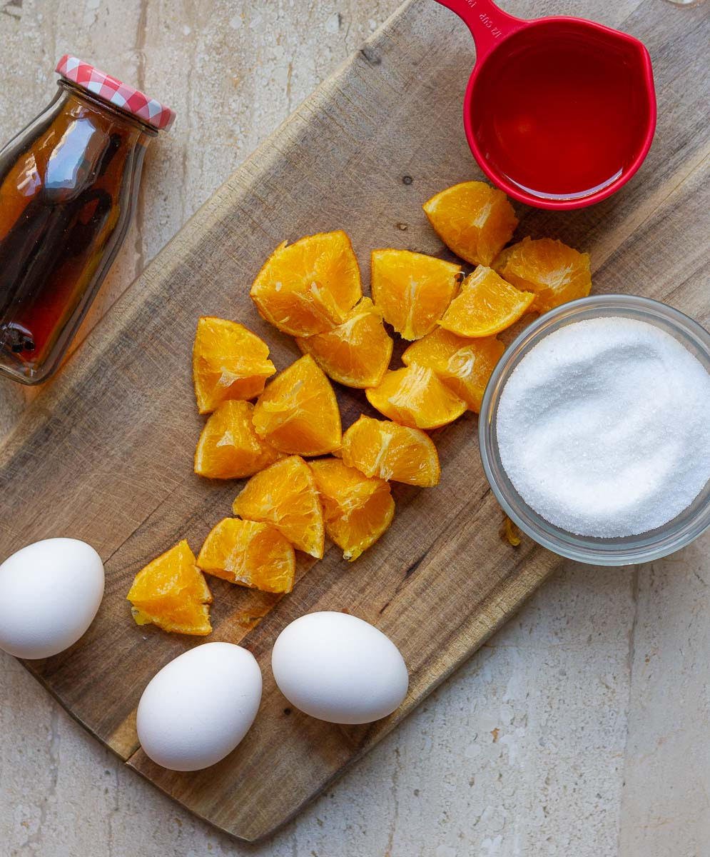 Cooked oranges, eggs, olive oil, sugar, vanilla for the blender