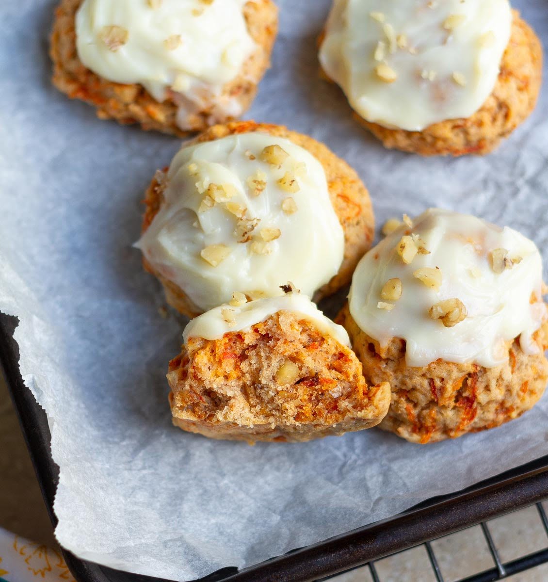 cross section of the carrot cake cookie