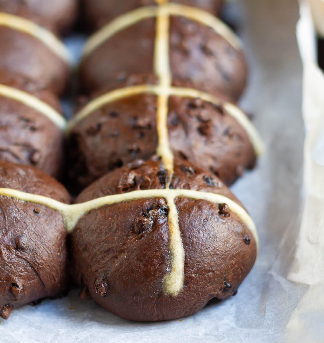 Simple Chocolate Hot Cross Buns