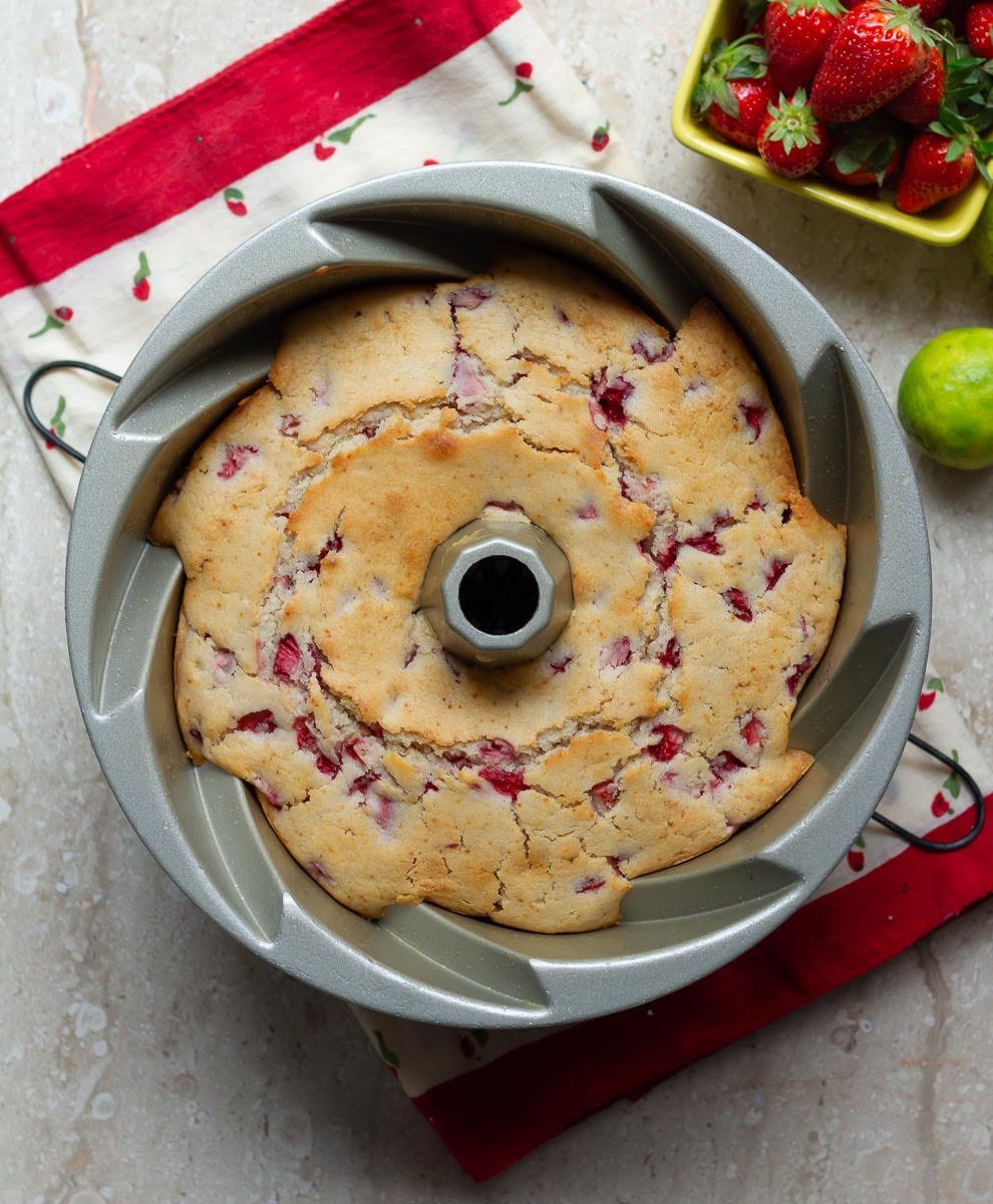 baked Strawberry Lemon Bundt Cake