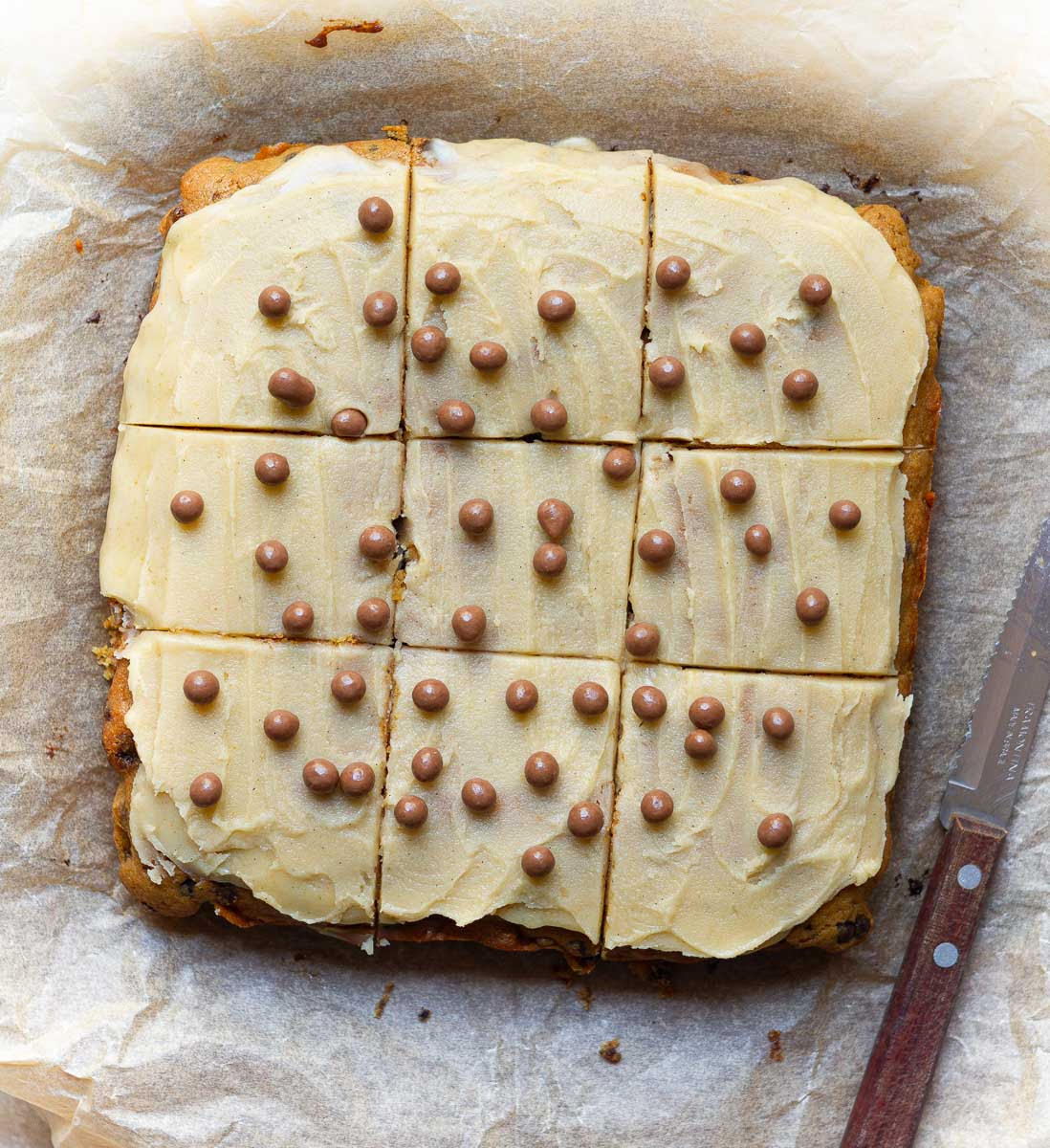 Banana Blondies with Brown Butter Icing 