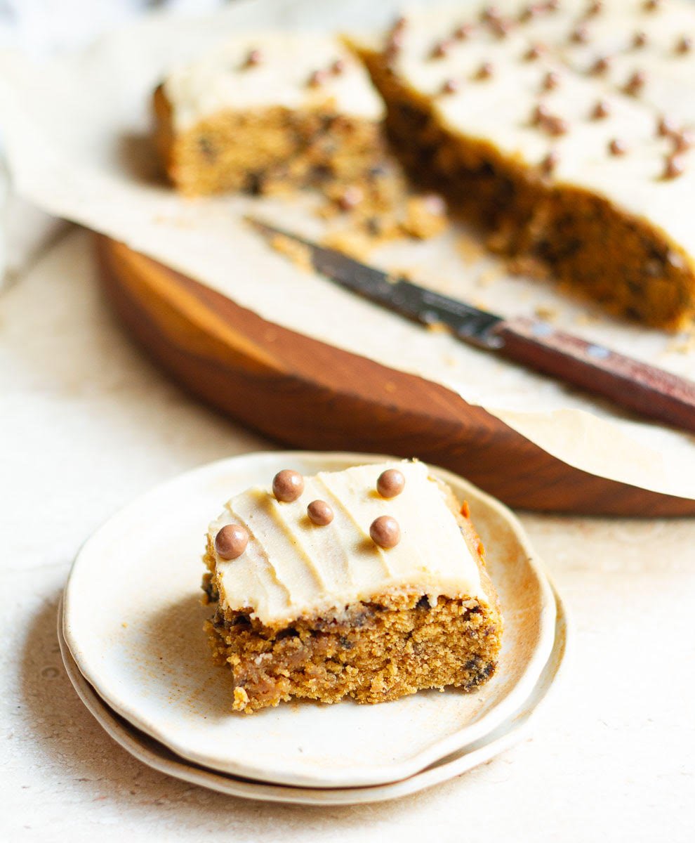 Banana Blondies with Brown Butter Icing 