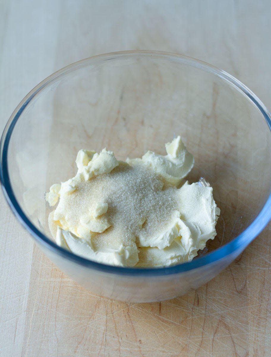 Cream cheese and sugar for the filling