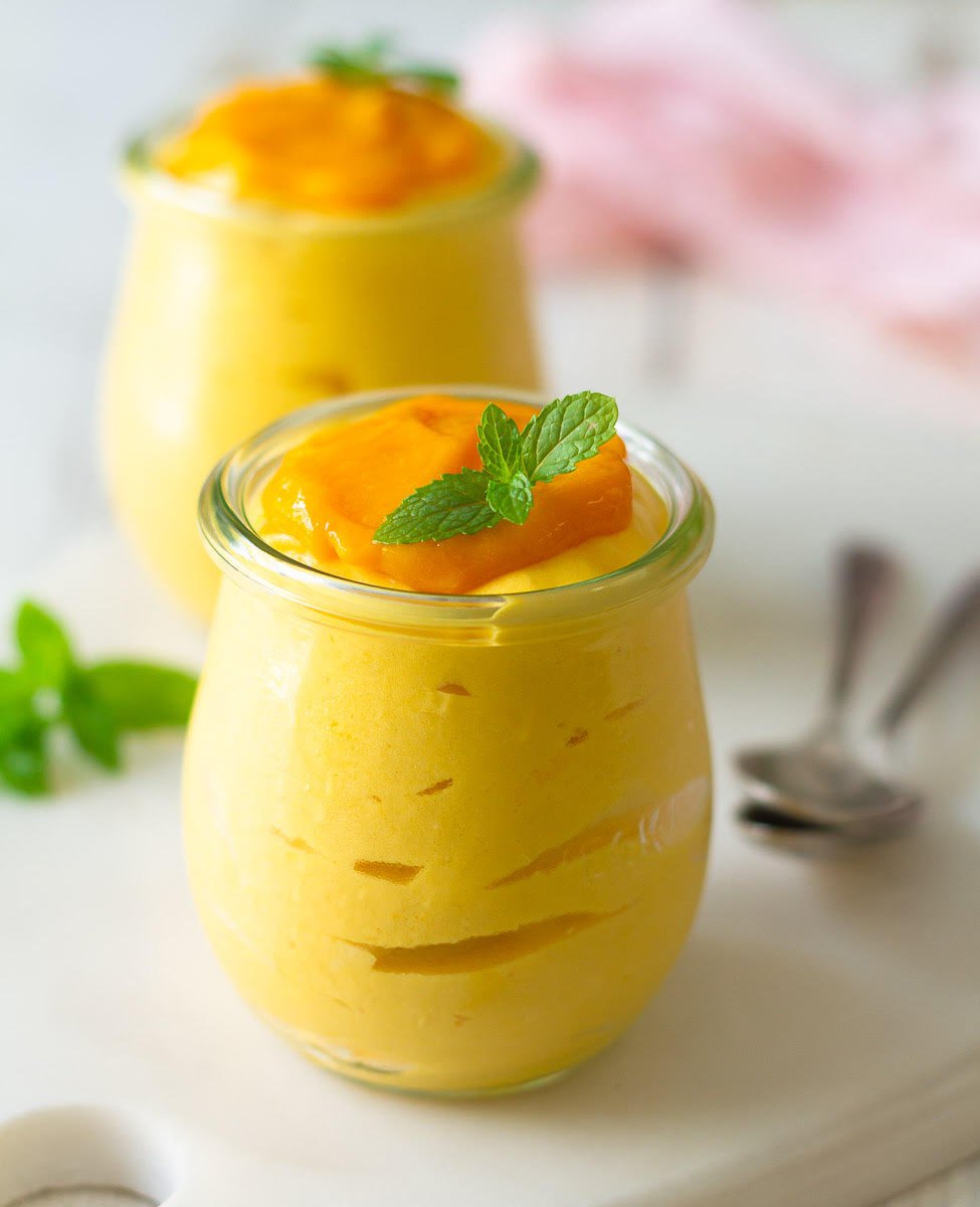 3 ingredient mango mousse