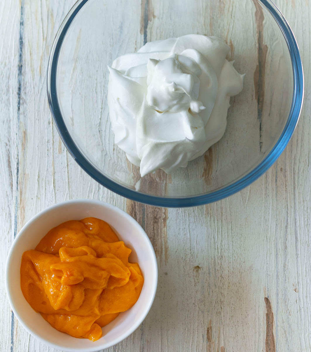 Whipped cream and mango puree