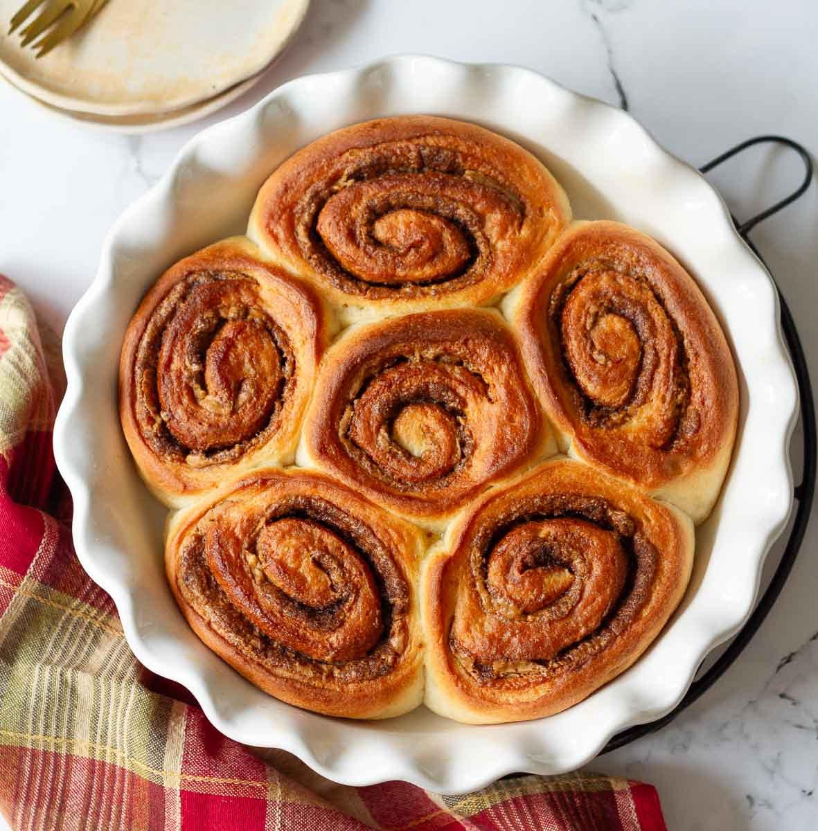 Baked Biscoff Cinnamon Rolls 