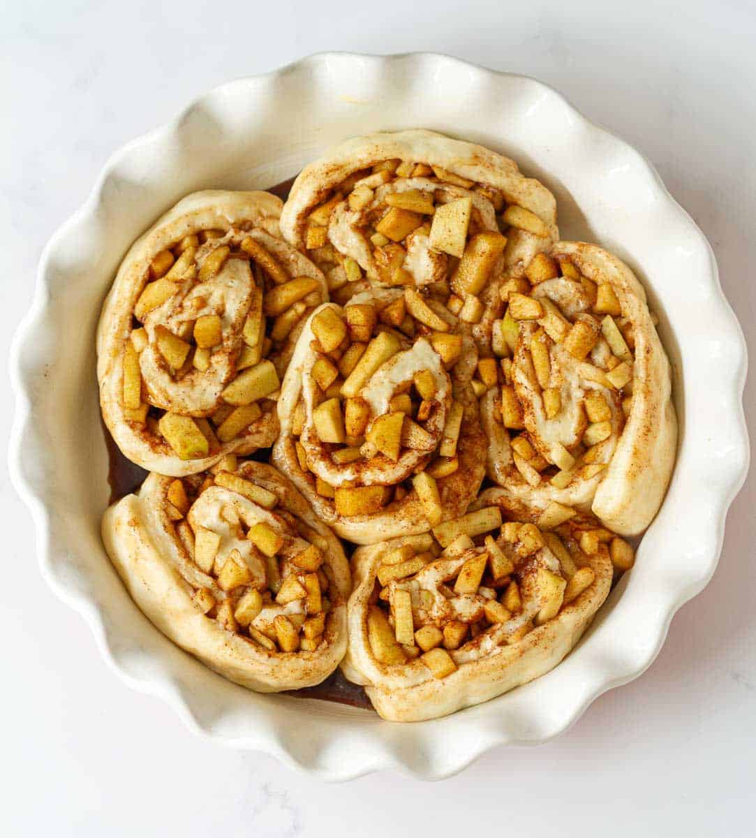 Proofed apple rolls