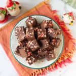 Chocolate Peppermint Fudge - 4 Ingredients Only!