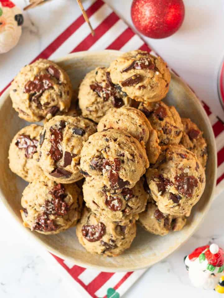 Easy Mint Chocolate Chip Cookies Recipe