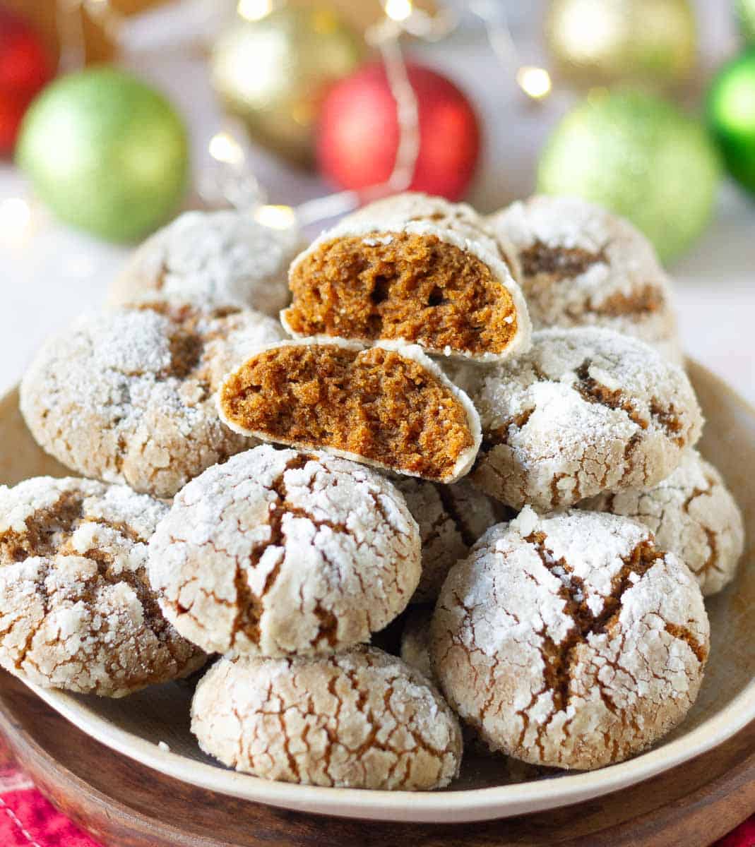 Easy Soft Gingerbread Crinkle Cookies Recipe 