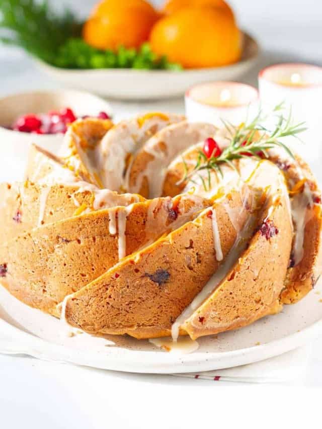 The BEST Cranberry Pound Cake