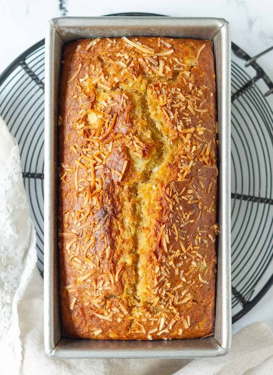 Hawaiian Banana Bread with Pineapple and Coconut 