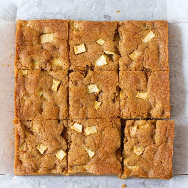 Apple Cinnamon Blondies
